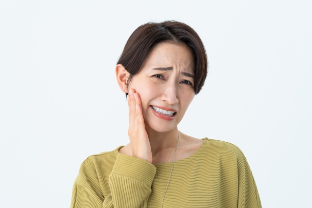 歯のくすみは年齢のせい?