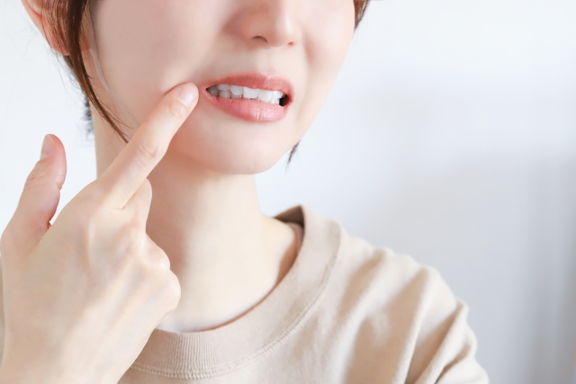 歯の白い斑点が気になる方へ